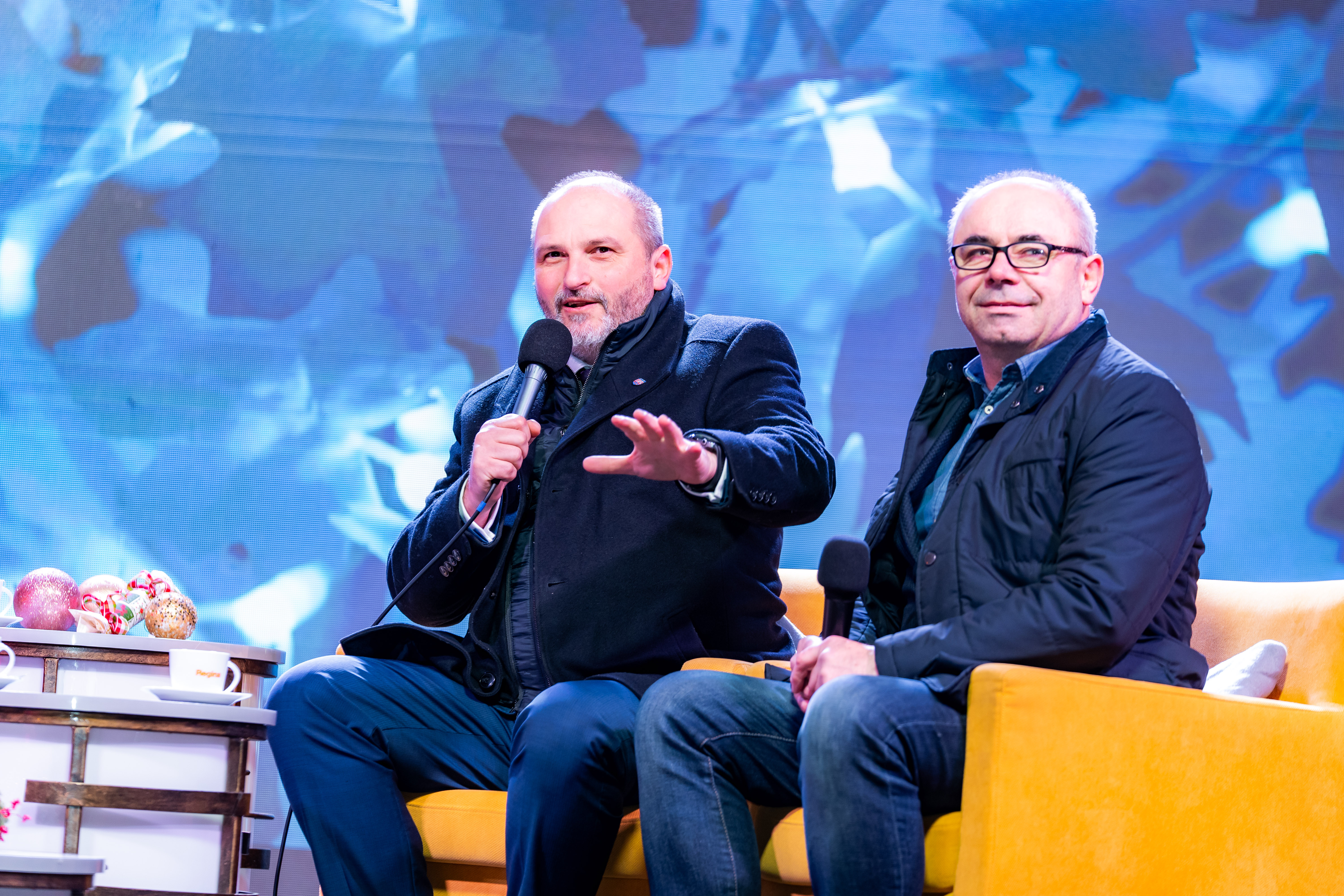 VIANOCNA TELEVIZNA REGINA-47